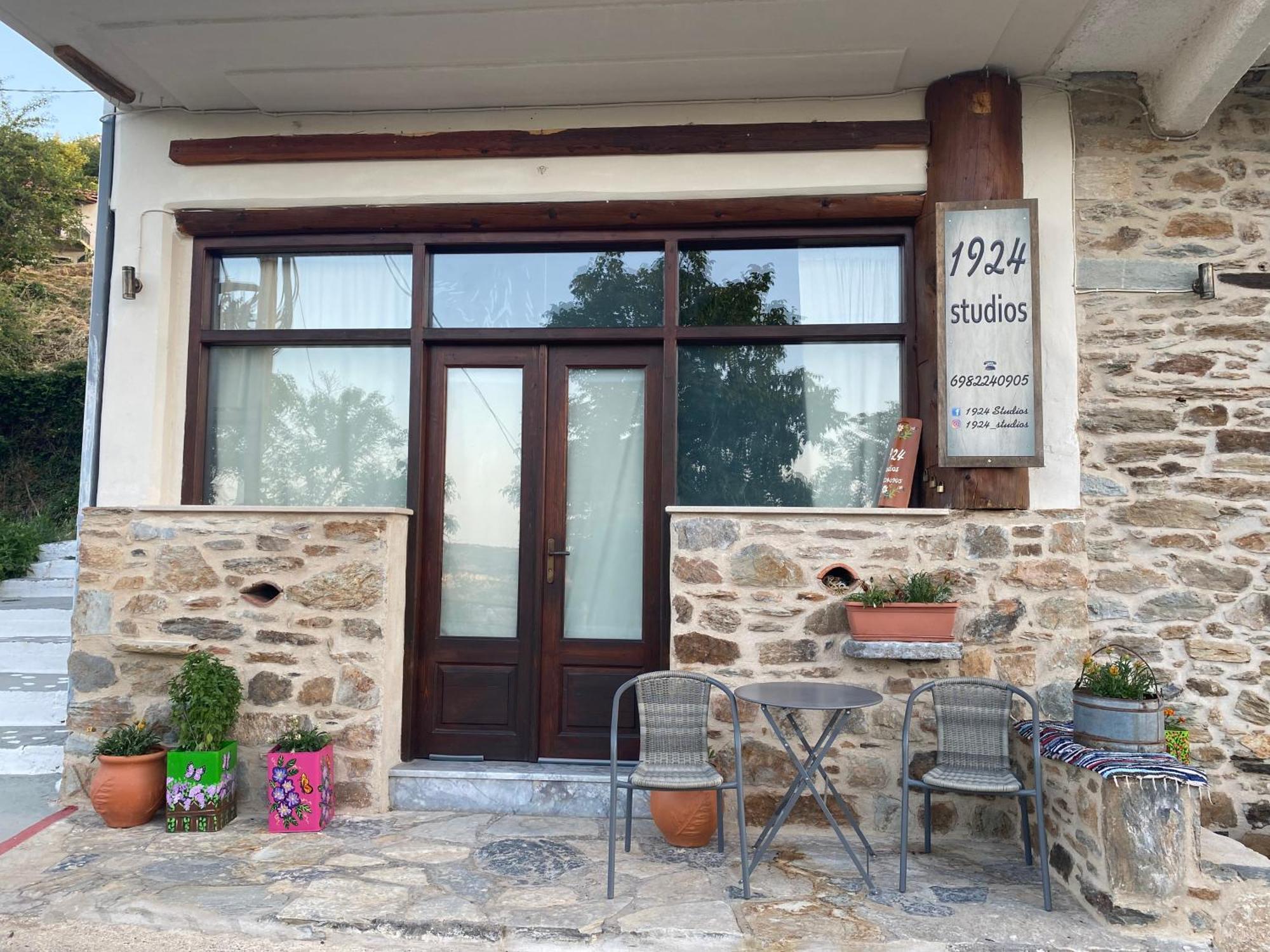 1924 Studios 4 Agios Petros  Exteriör bild